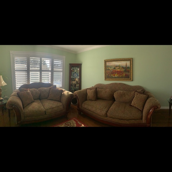 Vintage Sofa - Picture 5 of 5